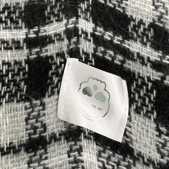 Joe Rebellion Cherry Scarf - Picture 3 of 3